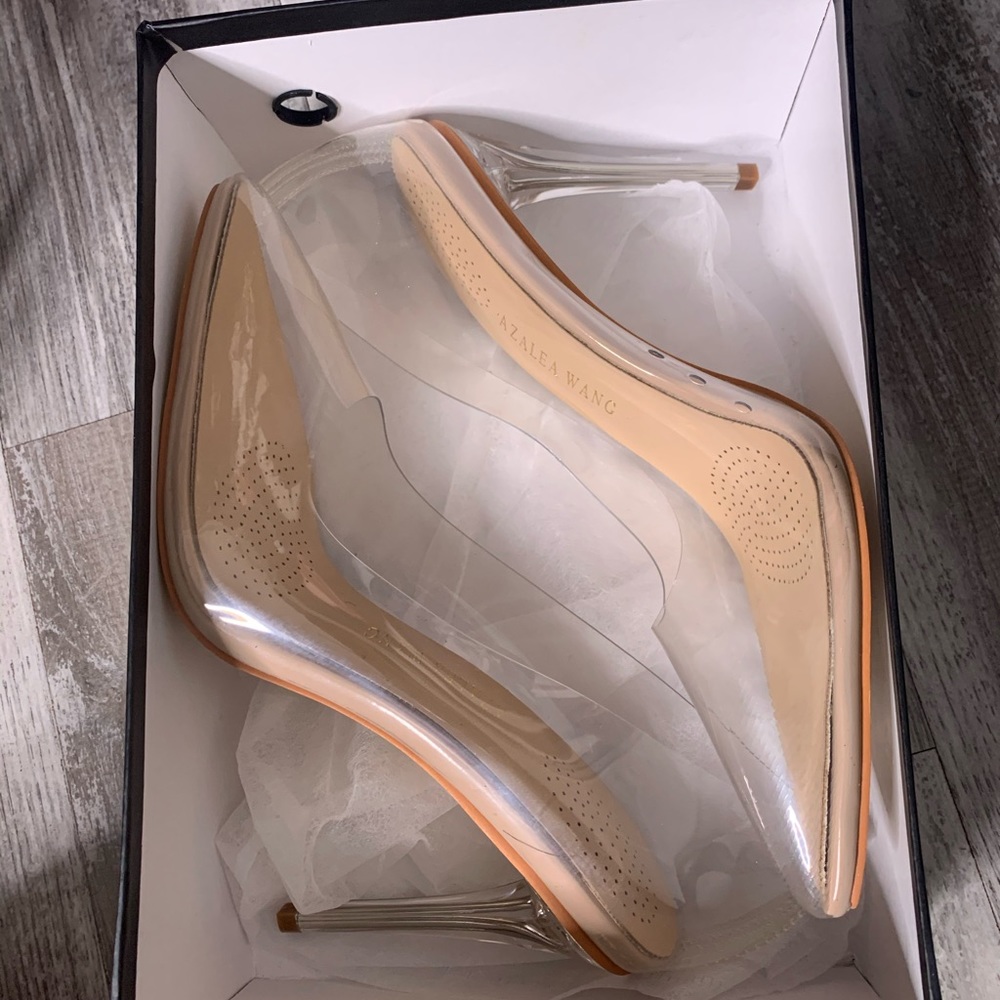 Clear pumps